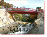 Nene-bashi Bridge & Statue of Nene